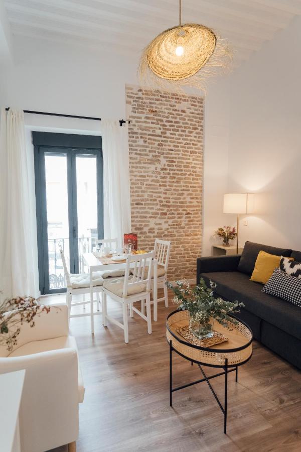 O&L Punonrostro Bright Minimalist Central Home セビリア エクステリア 写真