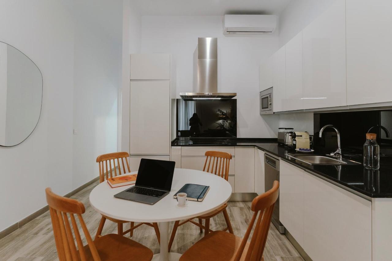 O&L Punonrostro Bright Minimalist Central Home セビリア エクステリア 写真