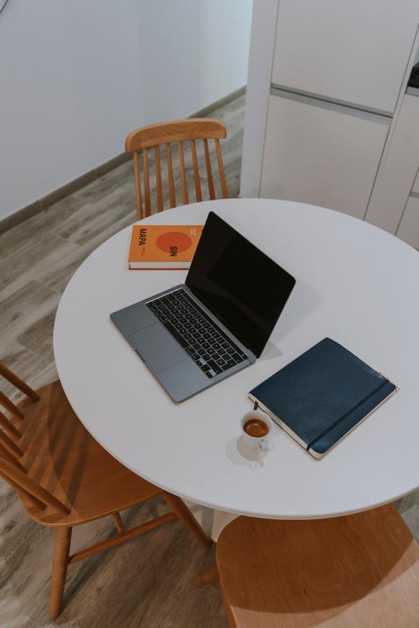 O&L Punonrostro Bright Minimalist Central Home セビリア エクステリア 写真